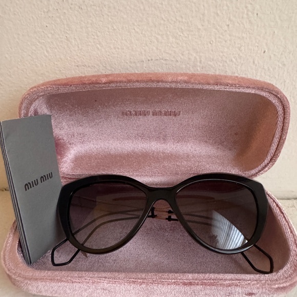 Miu Miu Cat-Eye Sunglasses, Black main image 4